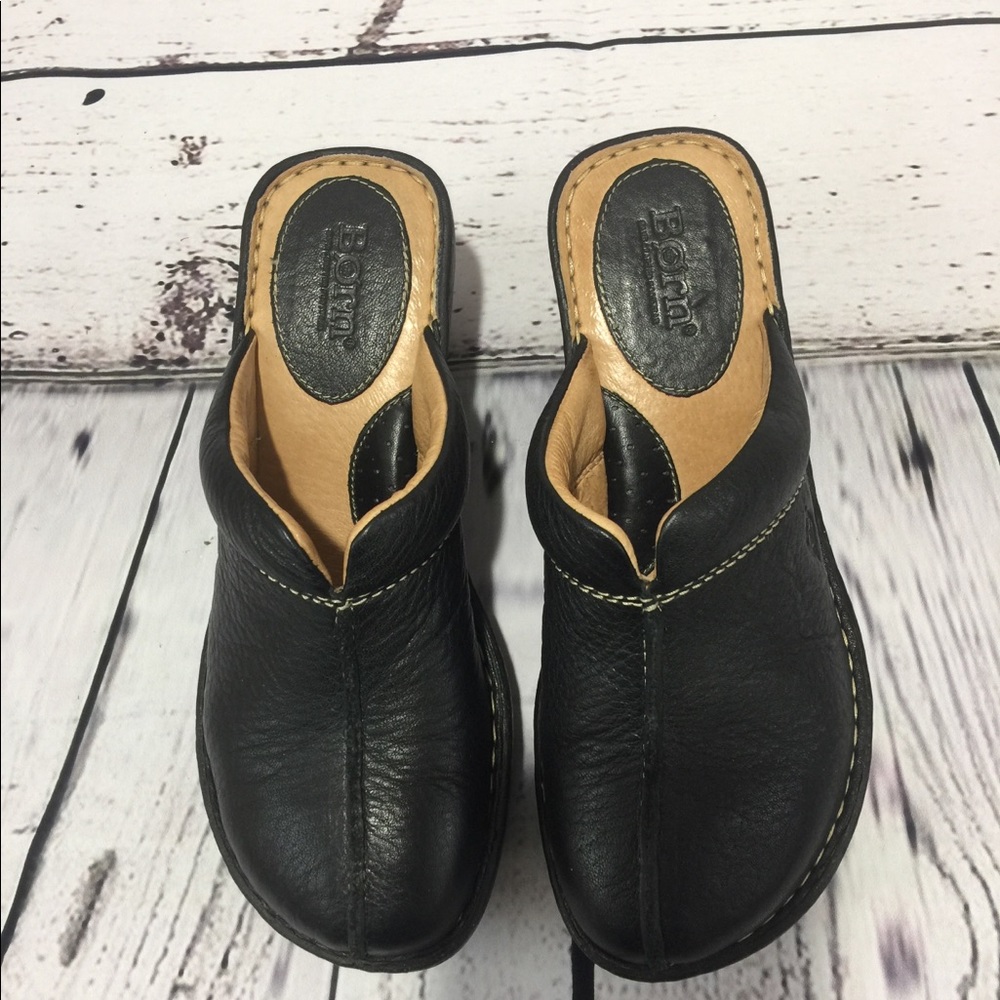 Born black leather clog